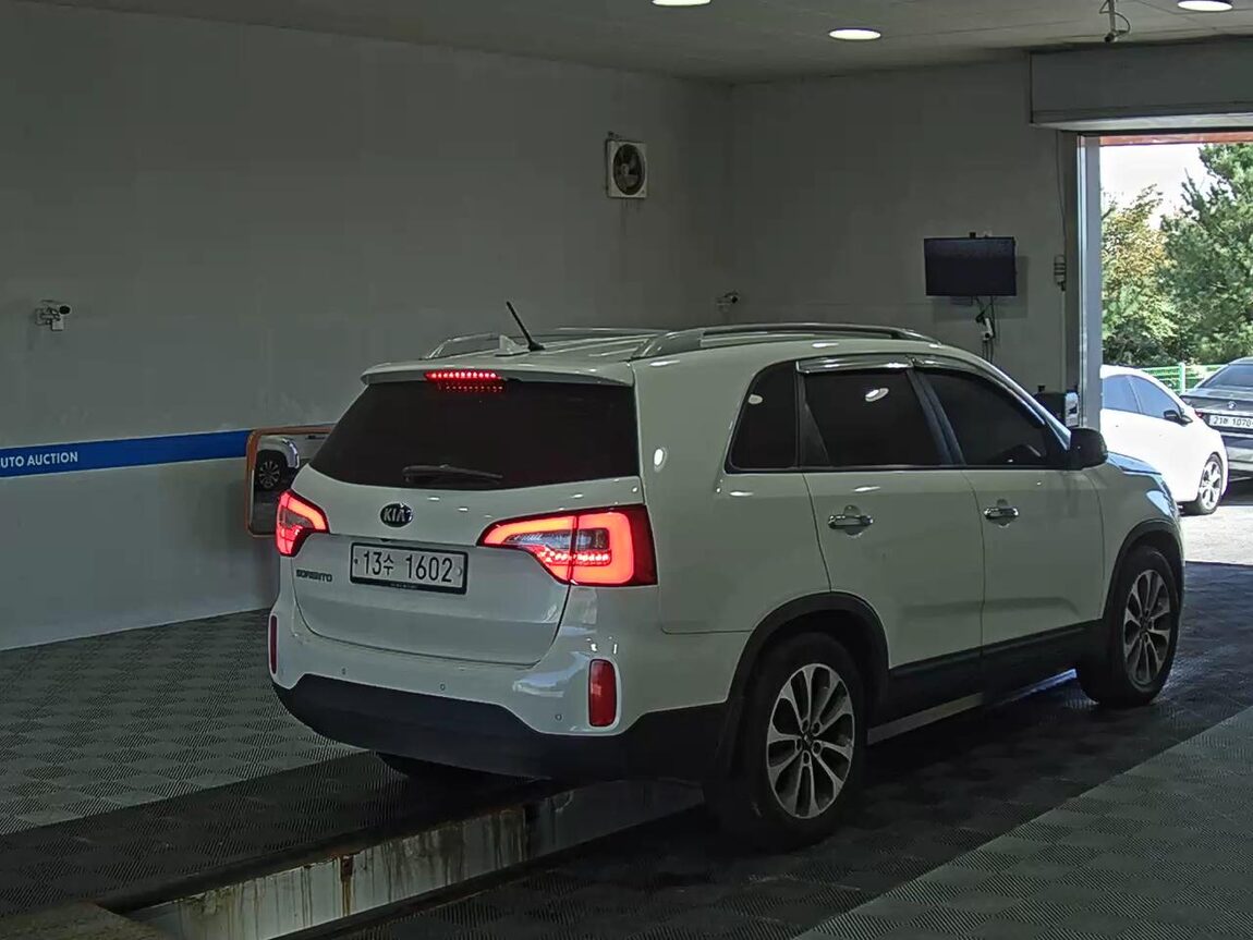 KIA NEW SORENTO R R2.0 2WD LIMITED 2013 - zdjęcie 5