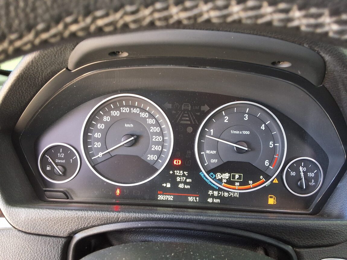 BMW 3 SERIES (6TH GEN) 320d xDRIVE 2013 - zdjęcie 10