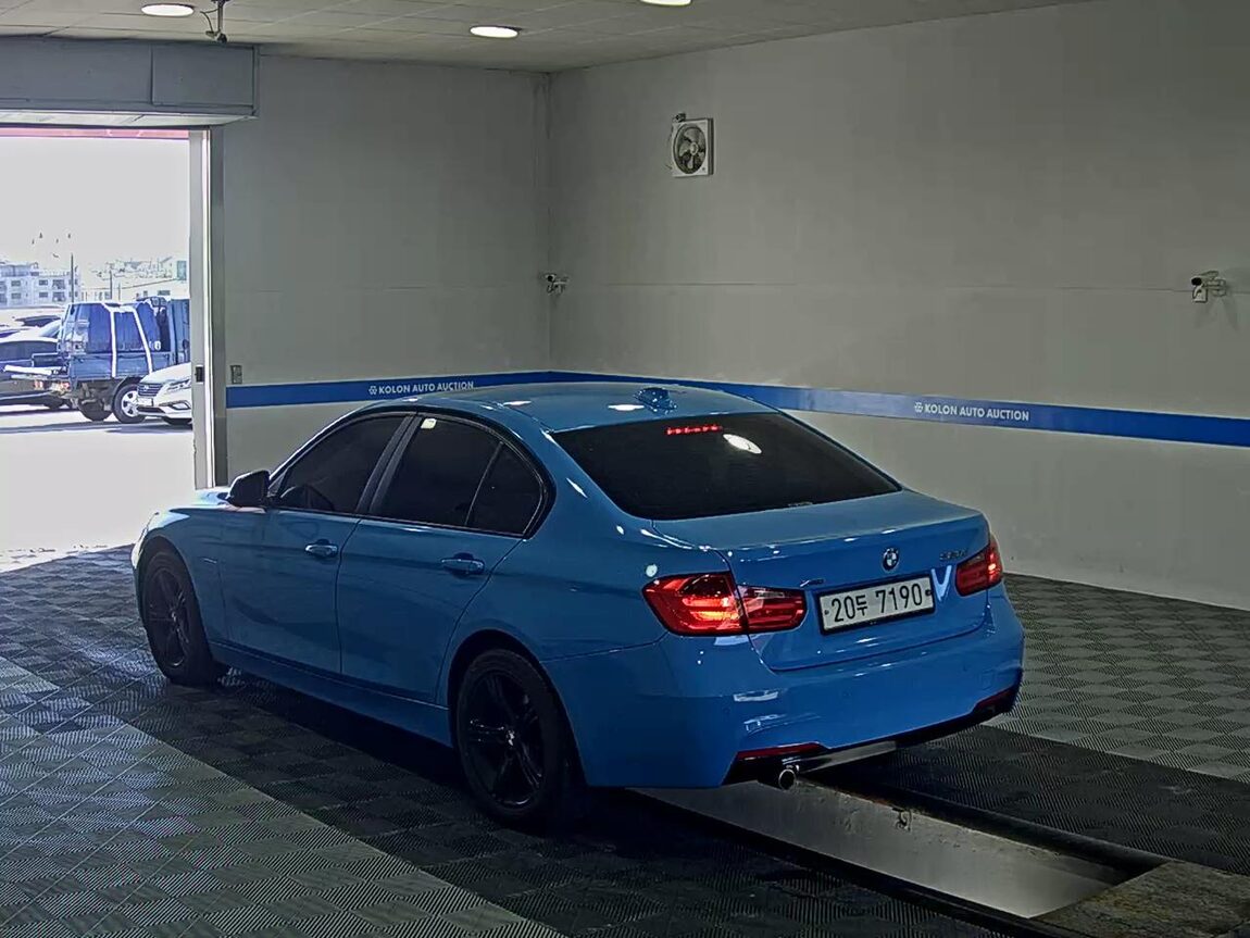 BMW 3 SERIES (6TH GEN) 320d xDRIVE 2013 - zdjęcie 6