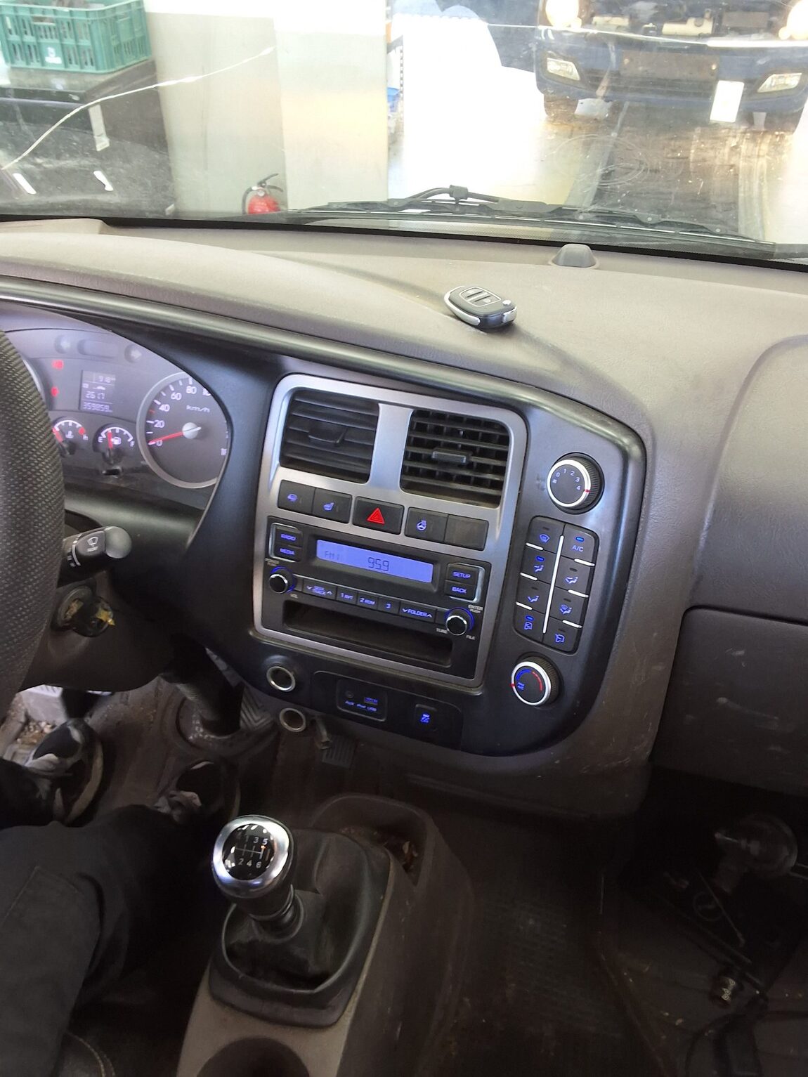 HYUNDAI PORTER II CRDi STANDARD CAB EXTRA LONG WHEELBASE SMART 2019 - zdjęcie 15