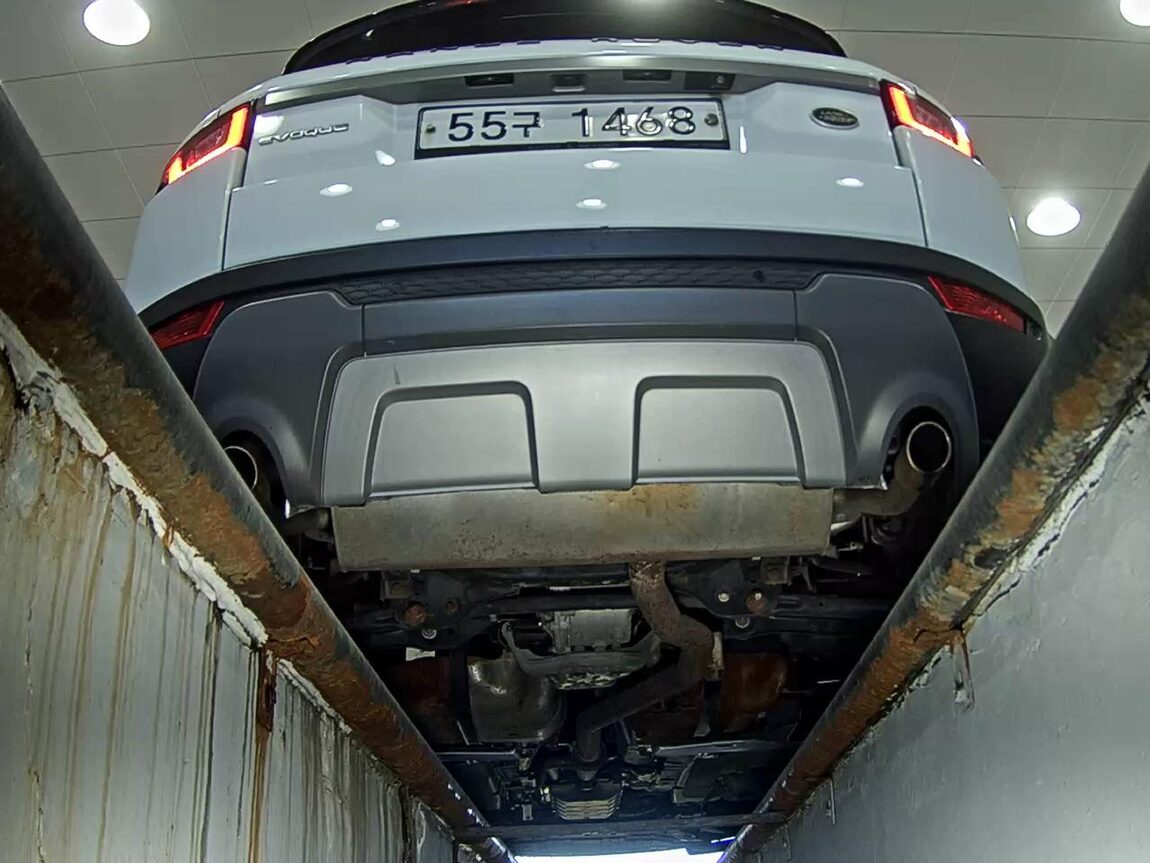 LAND ROVER RANGE ROVER EVOQUE 2.0 TD4 SE 2018 - zdjęcie 8