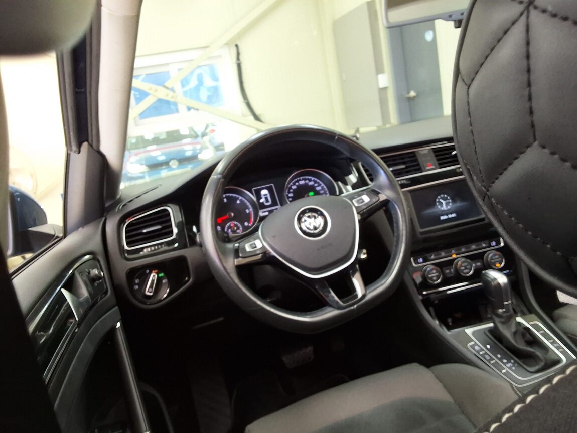 VOLKSWAGEN GOLF (7TH GEN) 2.0 TDI 2016 - zdjęcie 12
