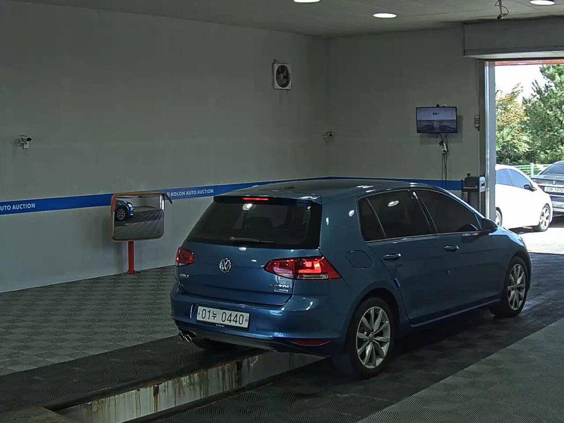 VOLKSWAGEN GOLF (7TH GEN) 2.0 TDI 2016 - zdjęcie 5