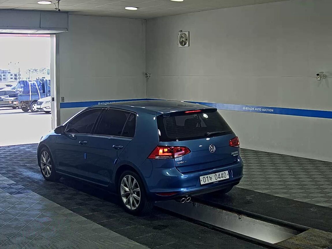 VOLKSWAGEN GOLF (7TH GEN) 2.0 TDI 2016 - zdjęcie 6