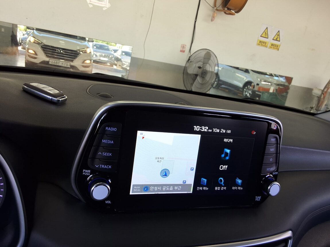 HYUNDAI NEW TUCSON 2.0 DIESEL 2WD PREMIUM 2019 - zdjęcie 18
