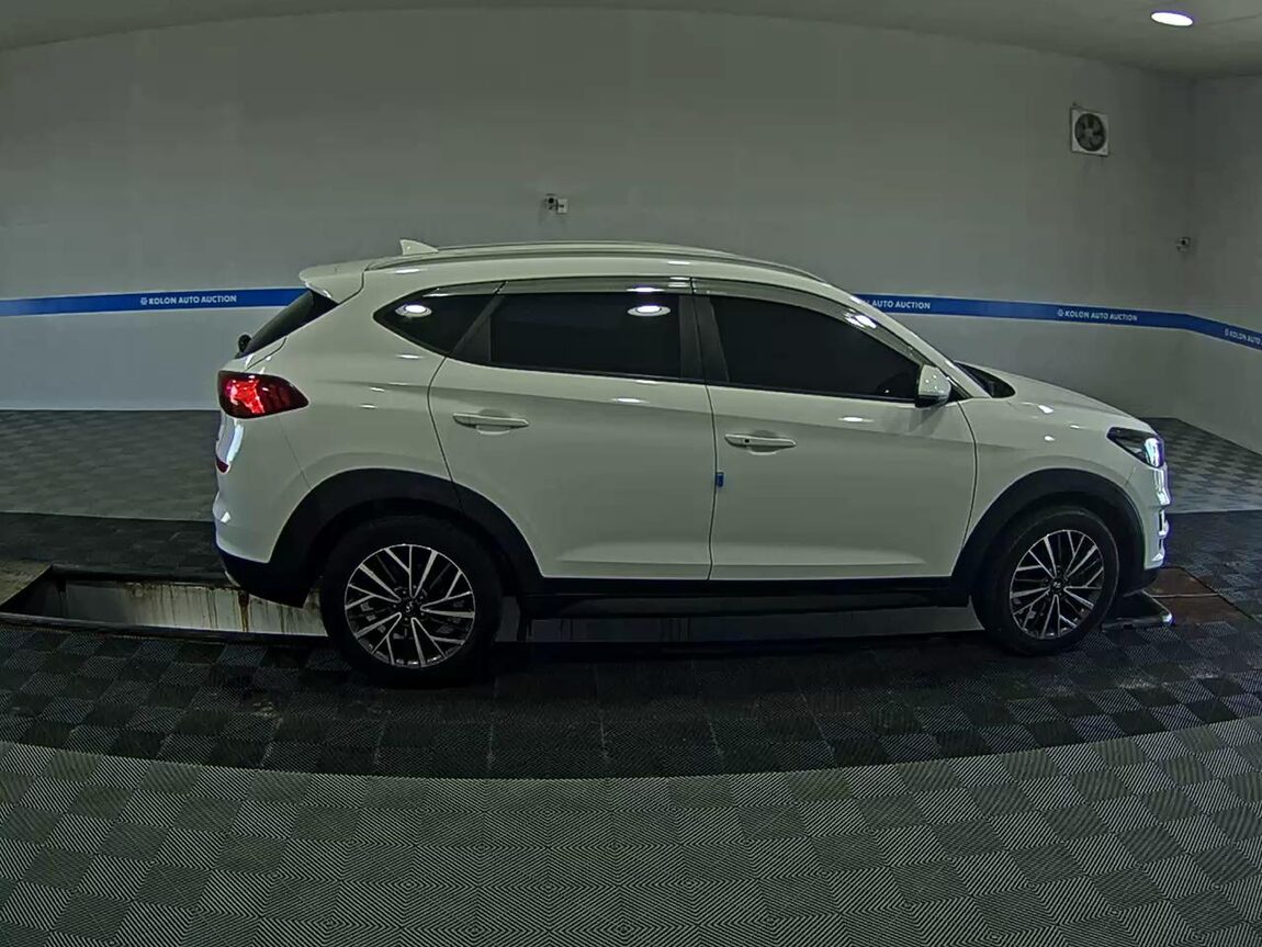 HYUNDAI NEW TUCSON 2.0 DIESEL 2WD PREMIUM 2019 - zdjęcie 4