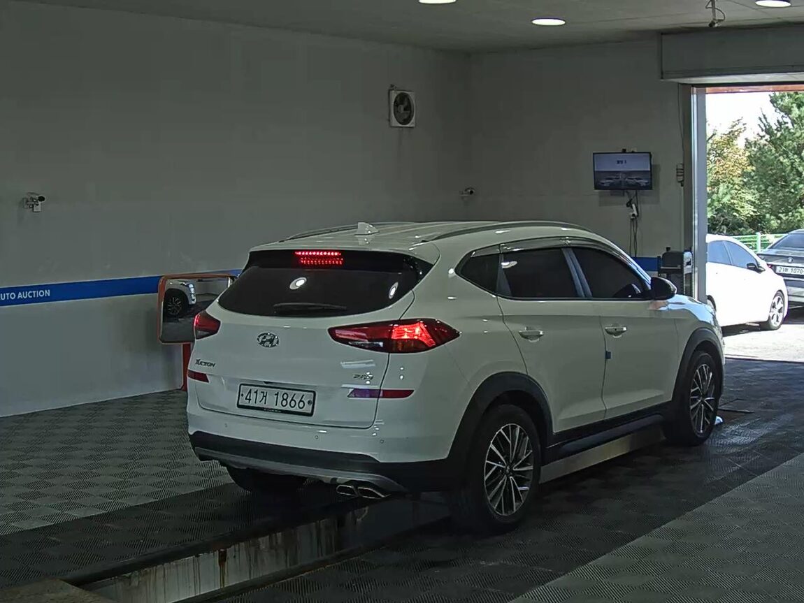 HYUNDAI NEW TUCSON 2.0 DIESEL 2WD PREMIUM 2019 - zdjęcie 5