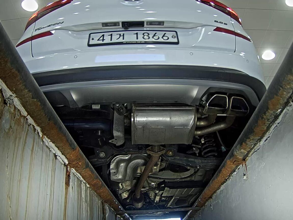 HYUNDAI NEW TUCSON 2.0 DIESEL 2WD PREMIUM 2019 - zdjęcie 8