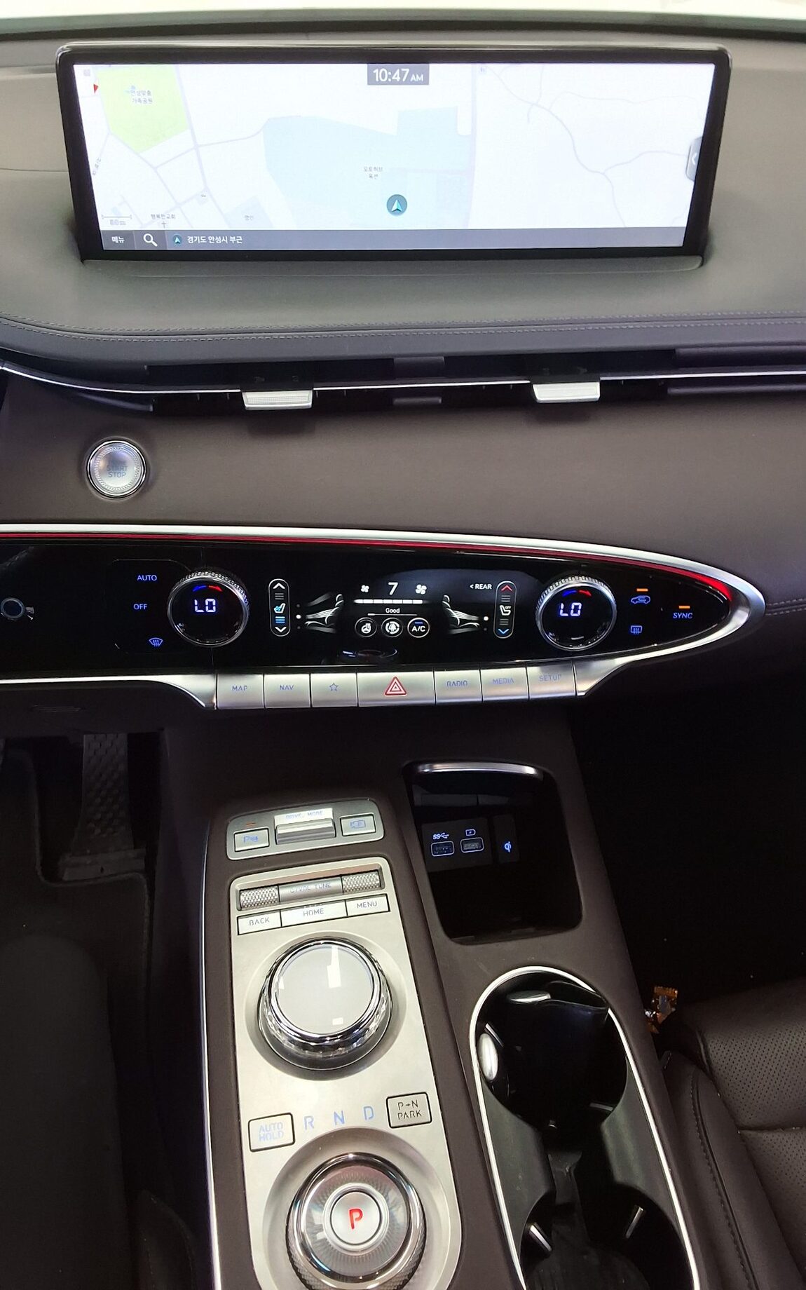 GENESIS GV70 2.5T 2WD BASE MODEL 2021 - zdjęcie 18