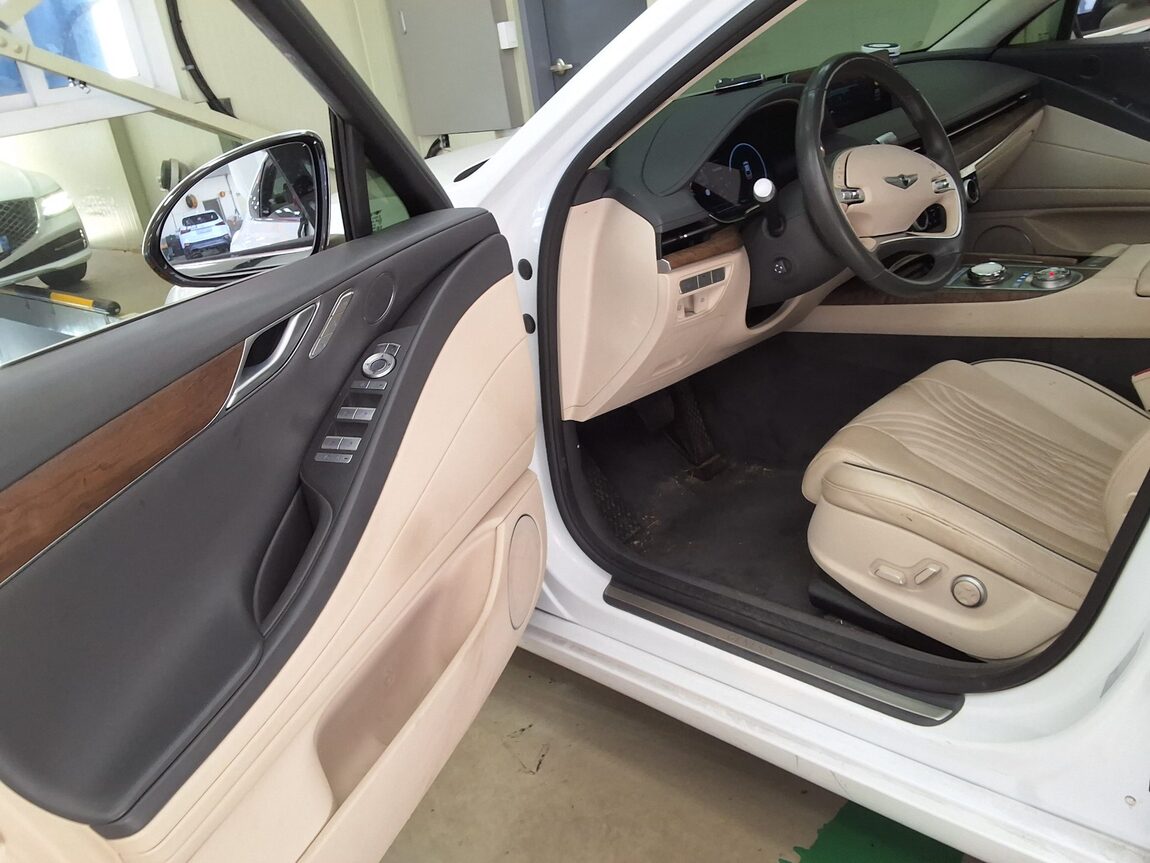 GENESIS THE ALL NEW G80 GASOLINE 2.5 AWD BASE MODEL 2023 - zdjęcie 11