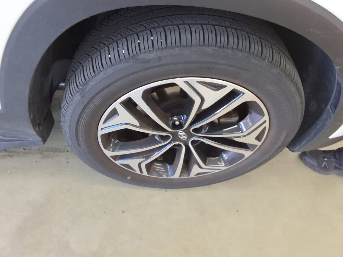 HYUNDAI SANTA FE (TM) R2.0 2WD EXCLUSIVE 2019 - zdjęcie 25