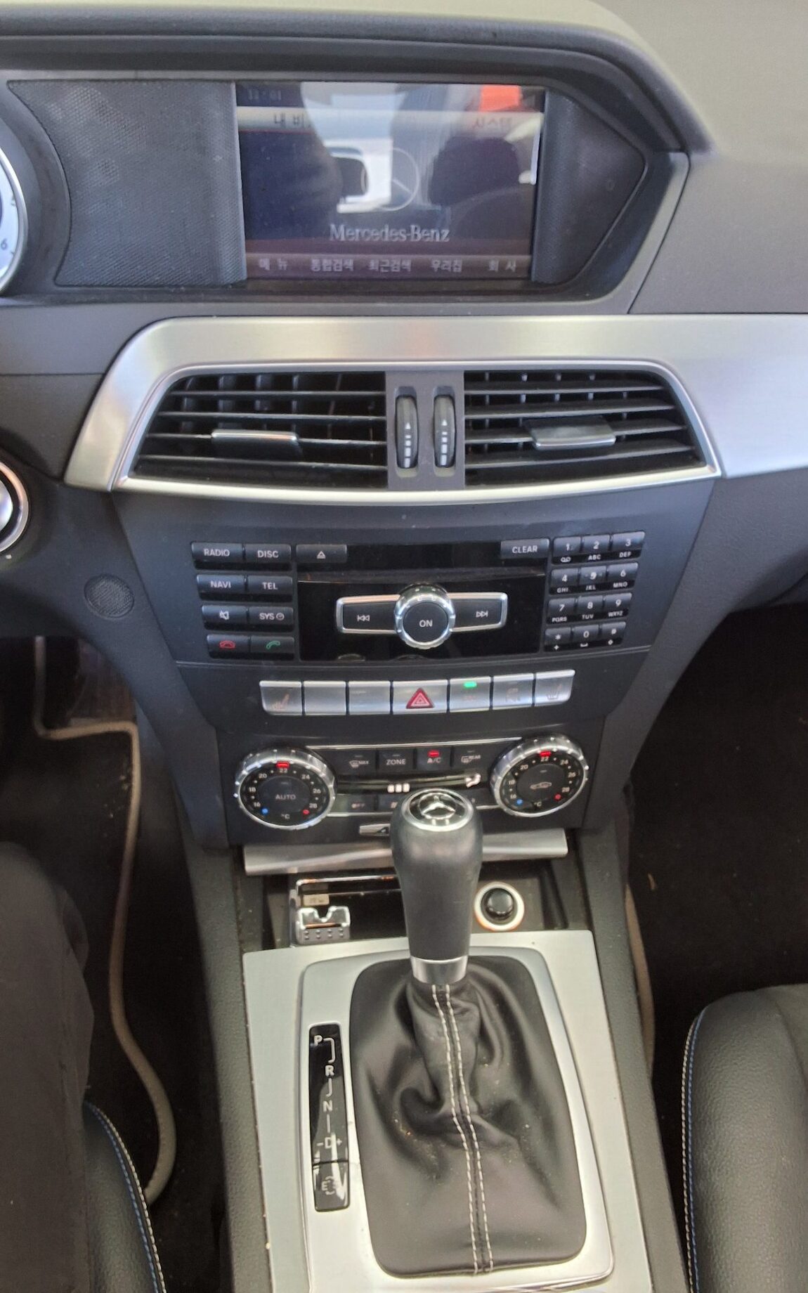 MERCEDES-BENZ C-CLASS (3RD GEN) C220 CDI 4MATIC AVANTGARDE EDITION C 2014 - zdjęcie 18