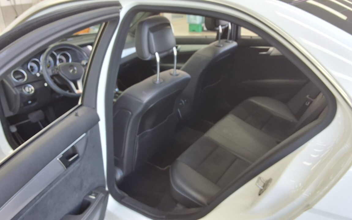 MERCEDES-BENZ C-CLASS (3RD GEN) C220 CDI 4MATIC AVANTGARDE EDITION C 2014 - zdjęcie 12