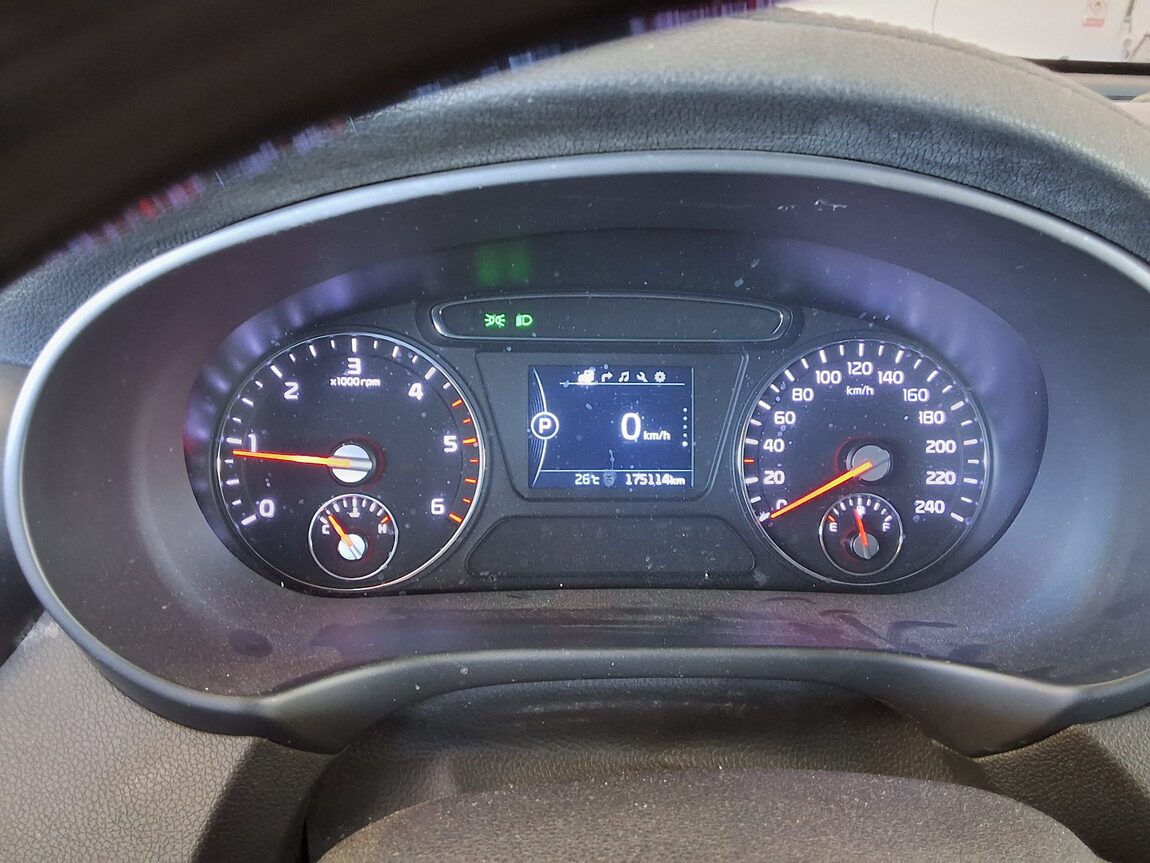 KIA ALL NEW SORENTO R2.0 2WD PRESTIGE 2015 - zdjęcie 9