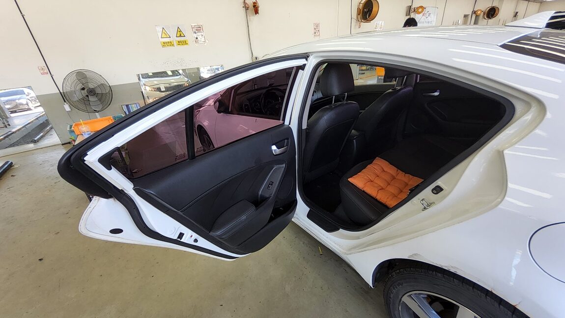 KIA THE NEW K3 1.6 GDI TRENDY 2018 - zdjęcie 12