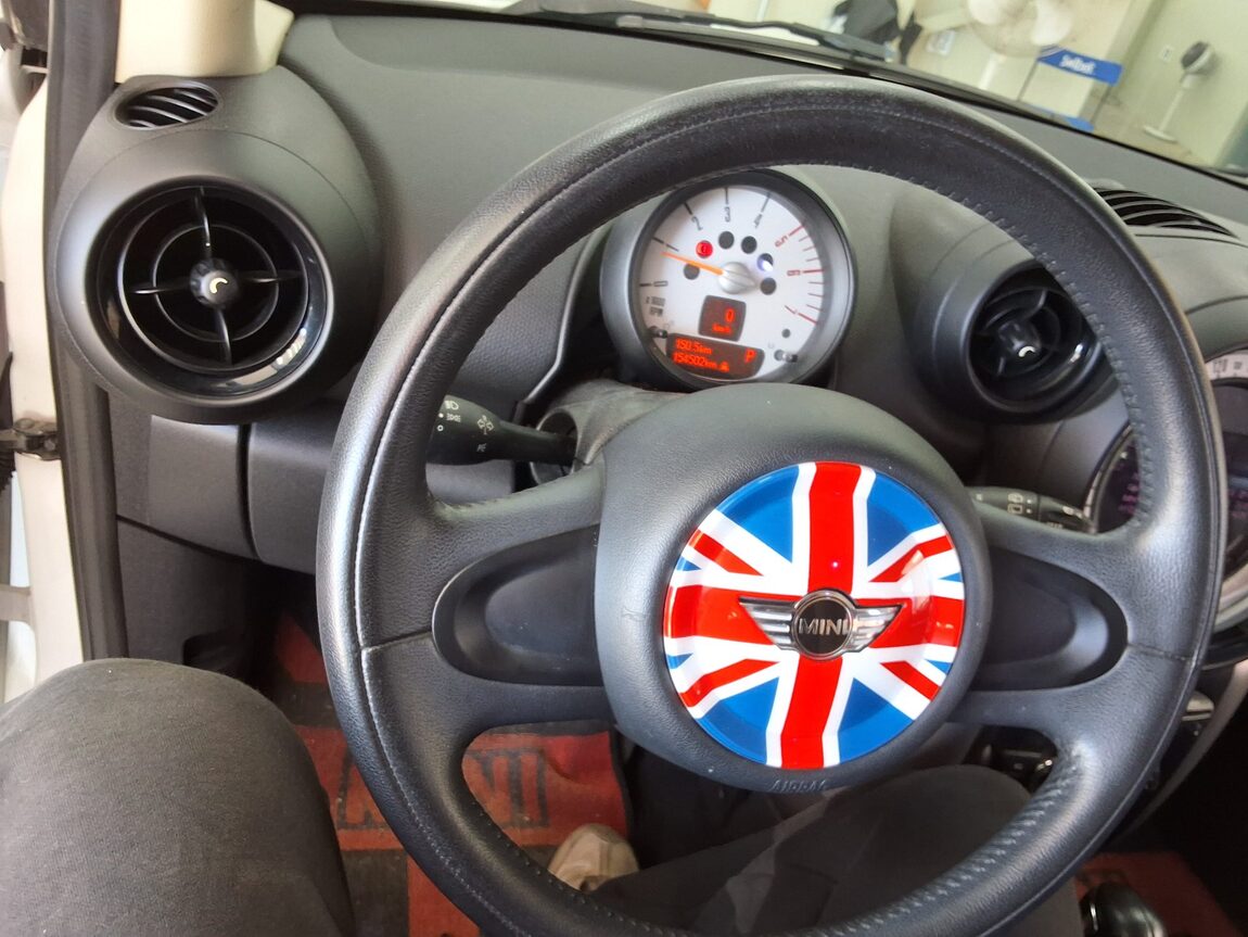 MINI COUNTRYMAN 2.0 D SE 2014 - zdjęcie 23