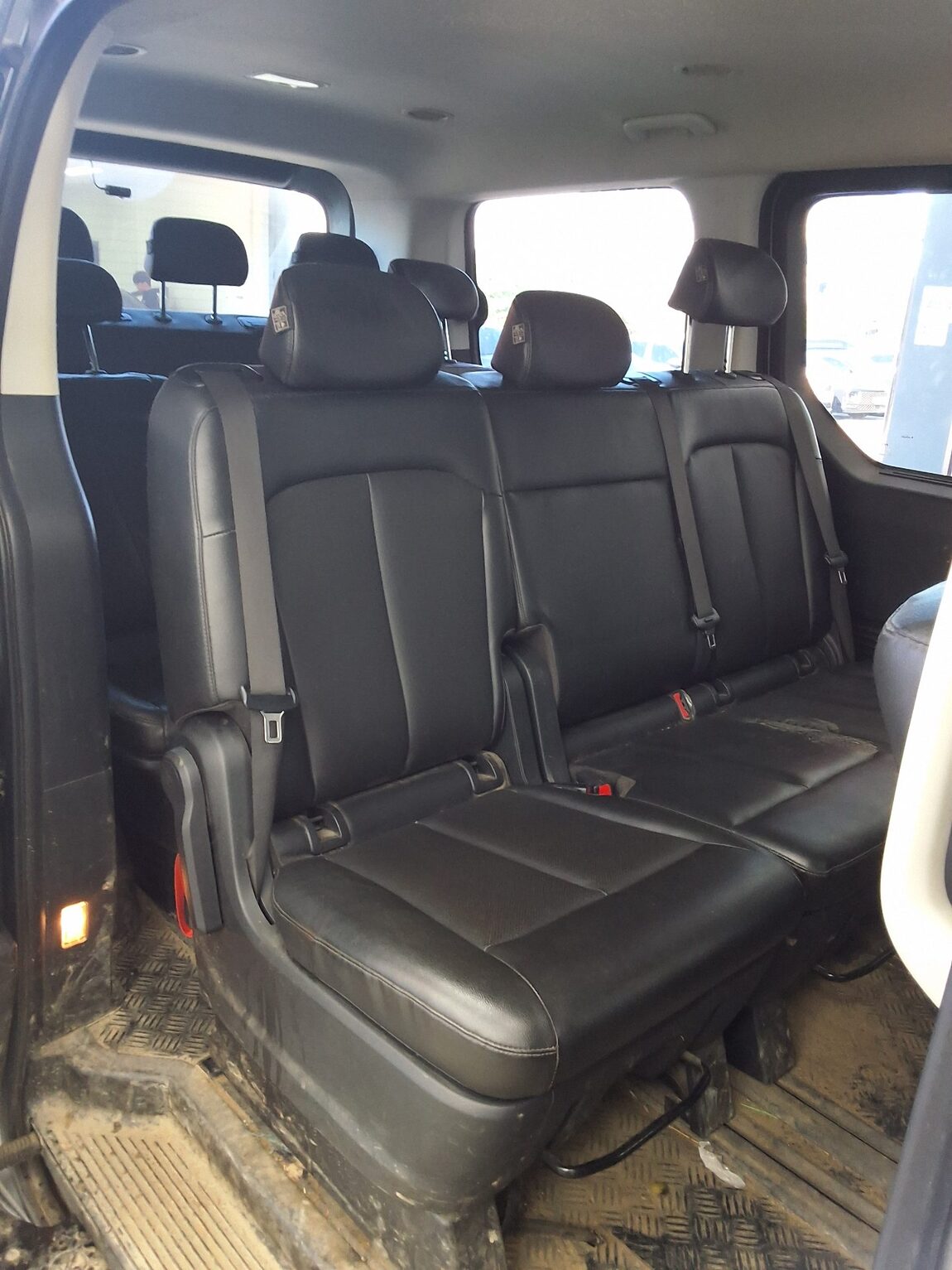 HYUNDAI STARIA 2.2 DIESEL TOURER 11-SEATER 2WD MODERN 2022 - zdjęcie 13