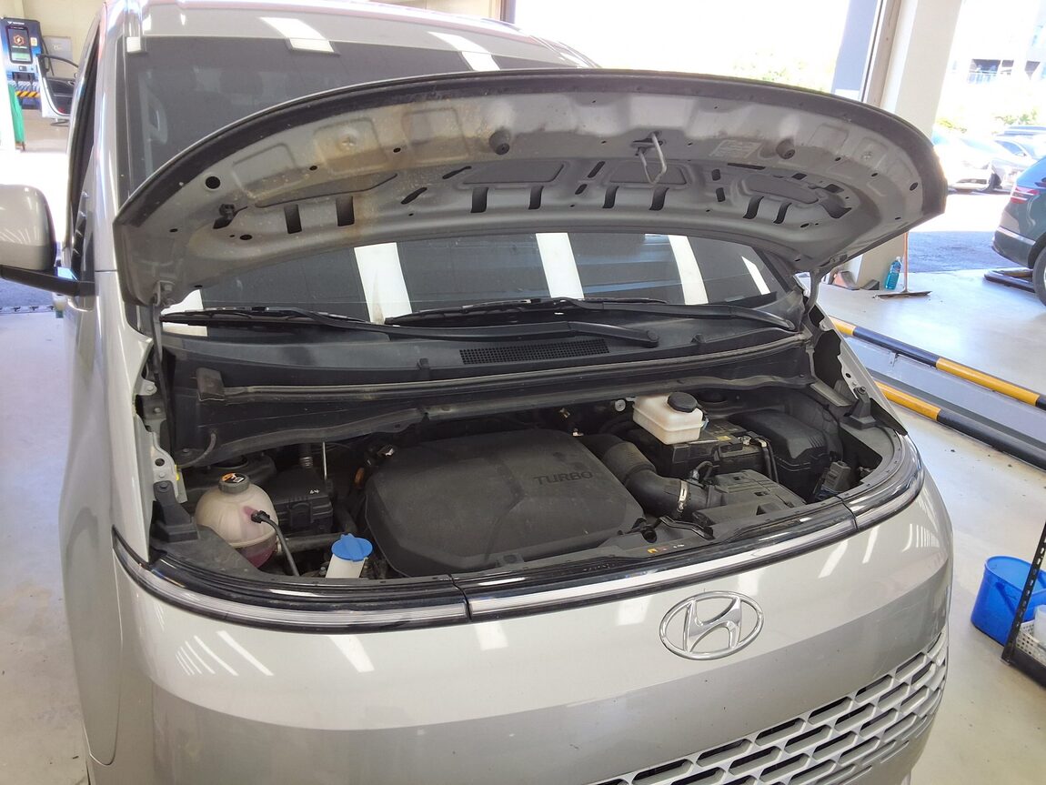 HYUNDAI STARIA 2.2 DIESEL TOURER 11-SEATER 2WD MODERN 2022 - zdjęcie 18