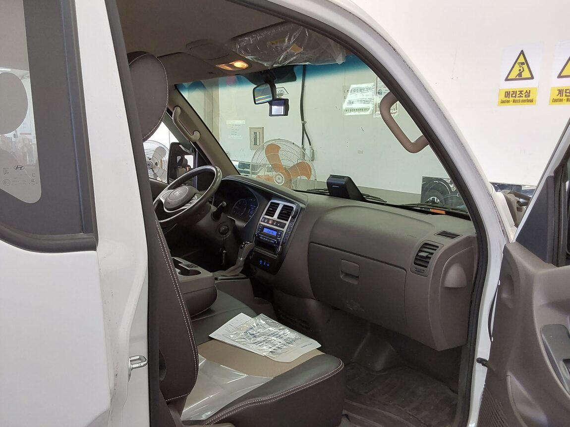 HYUNDAI PORTER II VGT SUPER CAB EXTRA LONG WHEELBASE SMART 2022 - zdjęcie 12