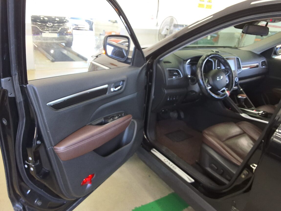 RENAULT (SAMSUNG) QM6 2.0 dCi 4WD RE SIGNATURE 2017 - zdjęcie 10