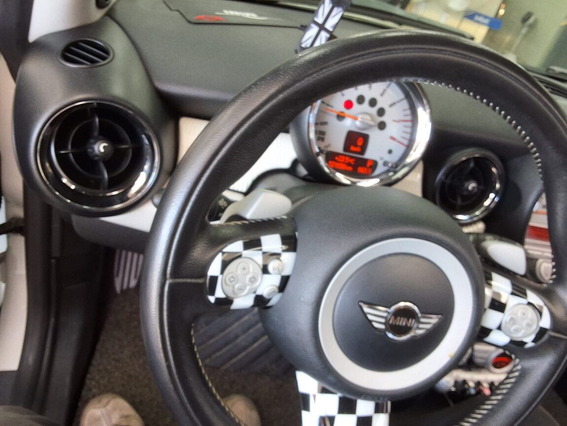 MINI COOPER (2ND GEN) 1.6 S CAMDEN 2010 - zdjęcie 20