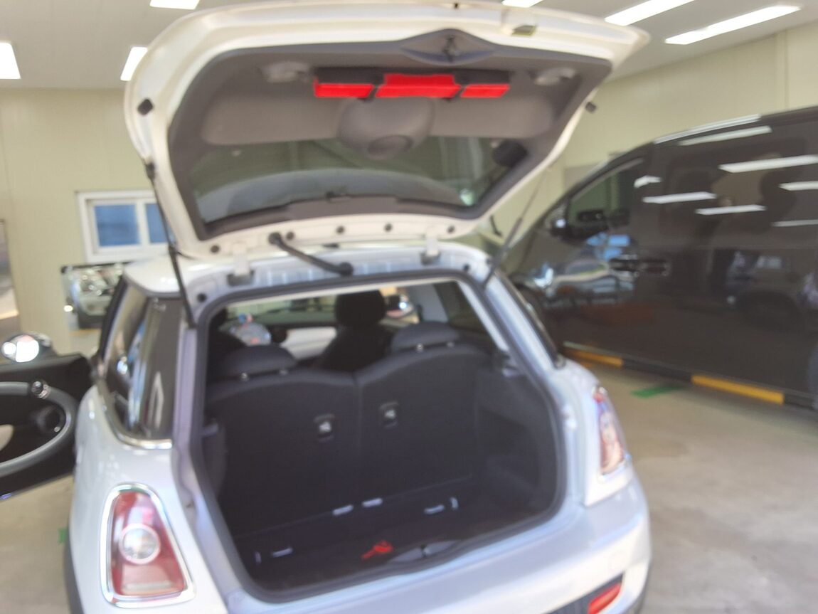 MINI COOPER (2ND GEN) 1.6 S CAMDEN 2010 - zdjęcie 13