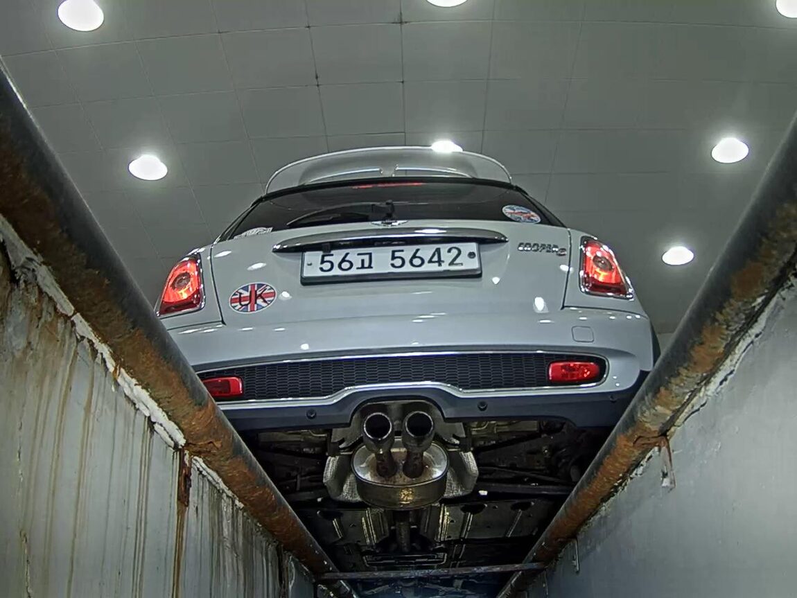 MINI COOPER (2ND GEN) 1.6 S CAMDEN 2010 - zdjęcie 8