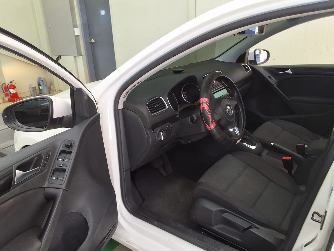 VOLKSWAGEN GOLF (6TH GEN) 2.0 TDI 2012 - zdjęcie 11