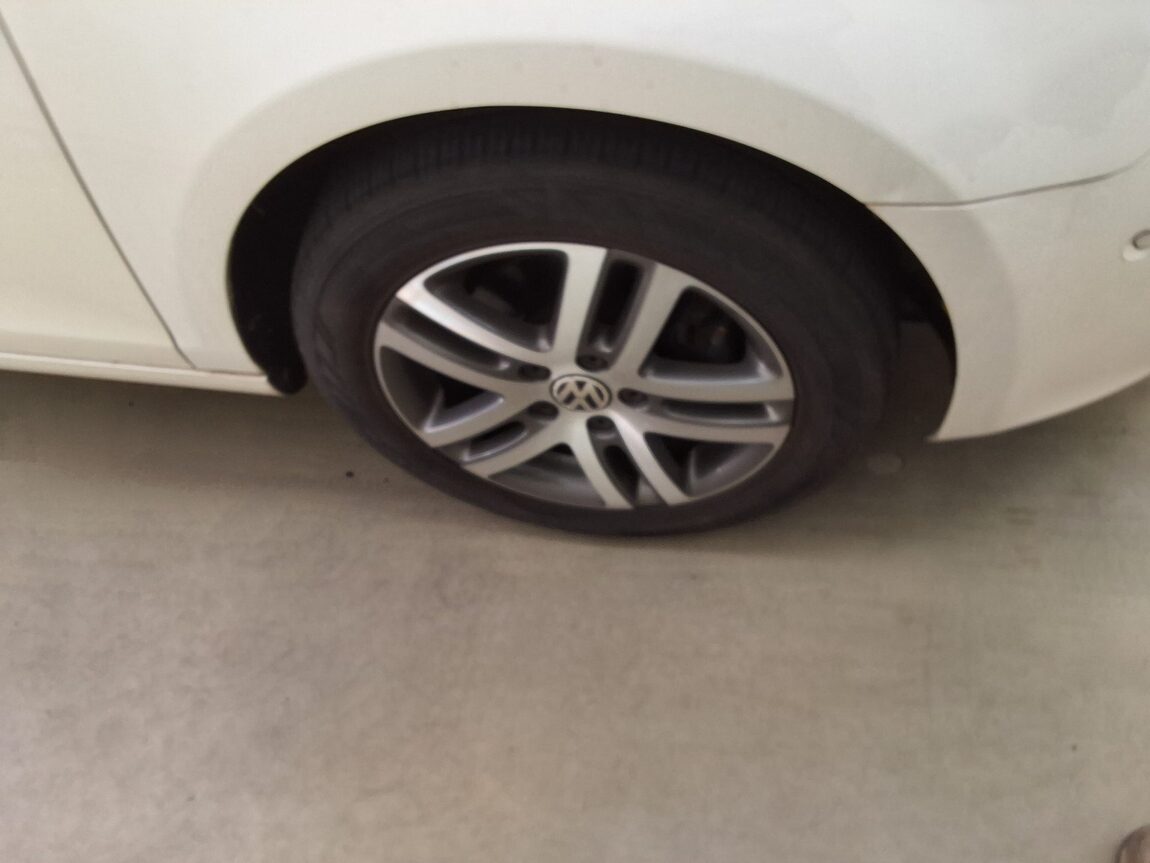 VOLKSWAGEN GOLF (6TH GEN) 2.0 TDI 2012 - zdjęcie 21