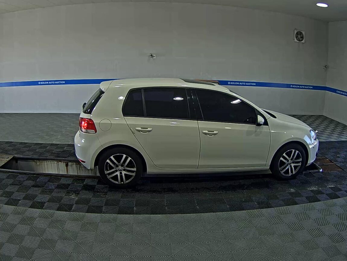 VOLKSWAGEN GOLF (6TH GEN) 2.0 TDI 2012 - zdjęcie 4