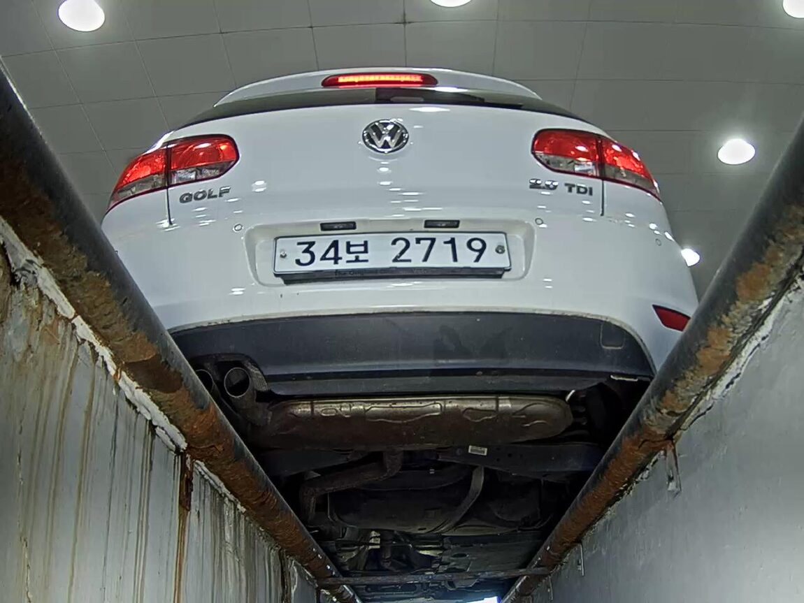 VOLKSWAGEN GOLF (6TH GEN) 2.0 TDI 2012 - zdjęcie 8