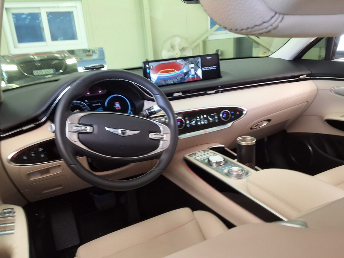 GENESIS GV70 2.5T AWD BASE MODEL 2024 - zdjęcie 12
