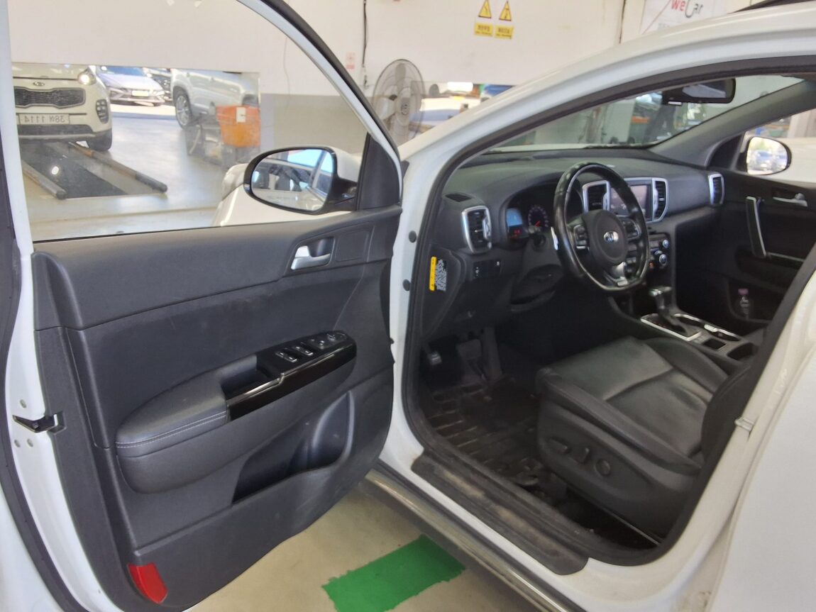 KIA NEW SPORTAGE R2.0 2WD NOBLESSE PLUS 2018 - zdjęcie 10