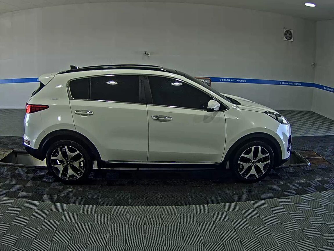 KIA NEW SPORTAGE R2.0 2WD NOBLESSE PLUS 2018 - zdjęcie 4