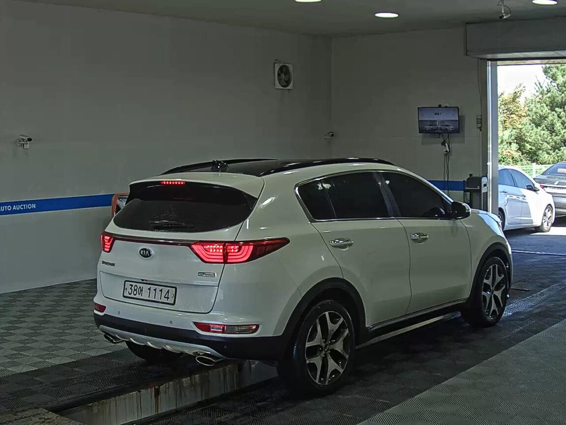 KIA NEW SPORTAGE R2.0 2WD NOBLESSE PLUS 2018 - zdjęcie 5