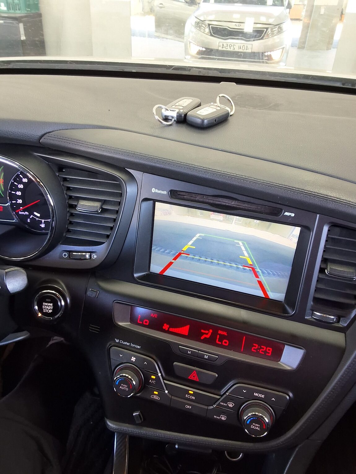 KIA K5 HYBRID NOBLESSE 2014 - zdjęcie 17