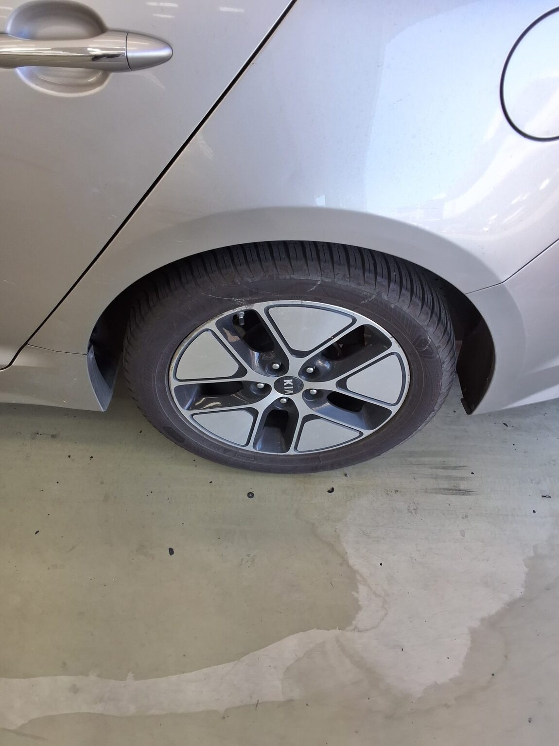 KIA K5 HYBRID NOBLESSE 2014 - zdjęcie 21
