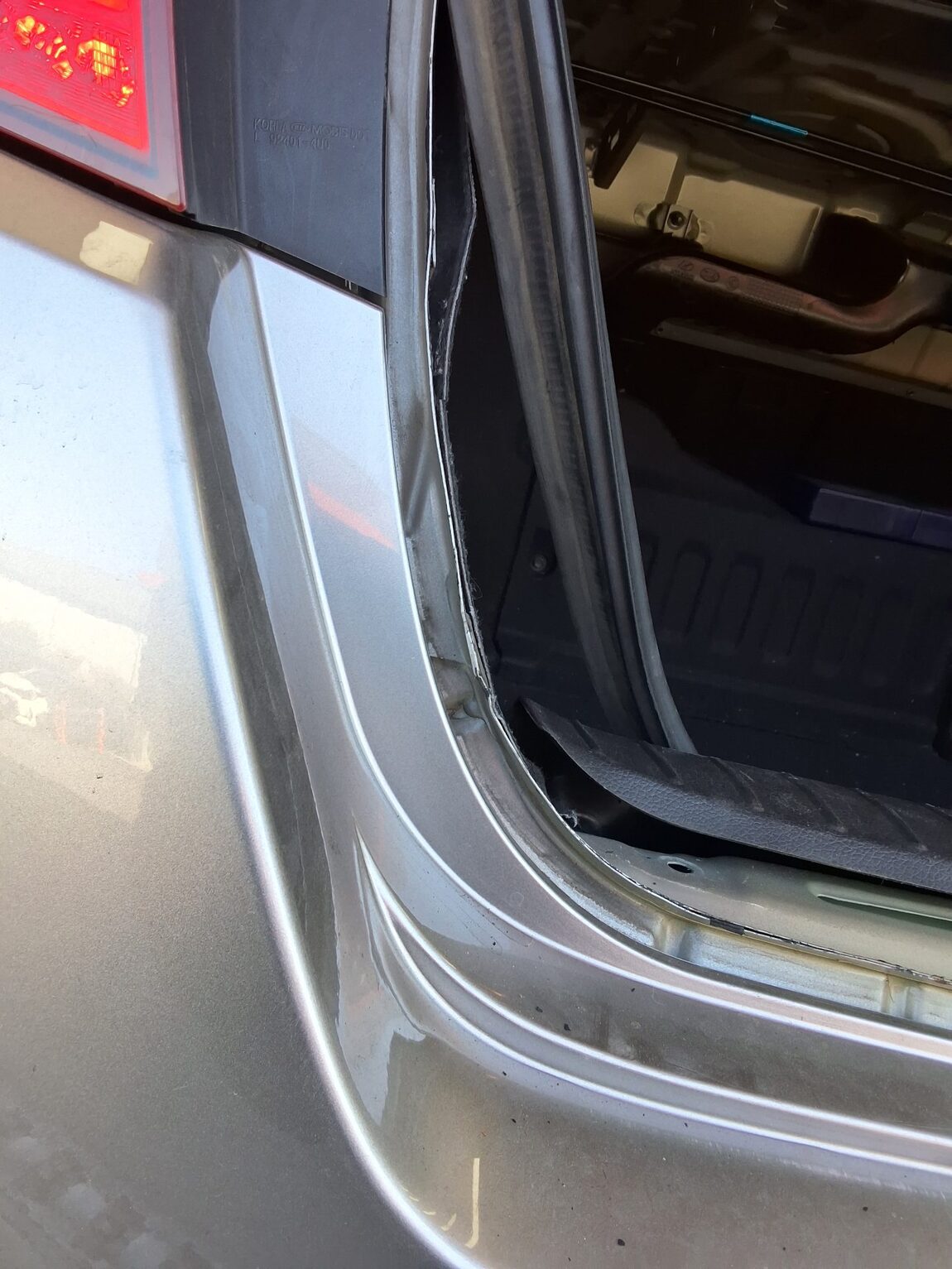 KIA K5 HYBRID NOBLESSE 2014 - zdjęcie 24
