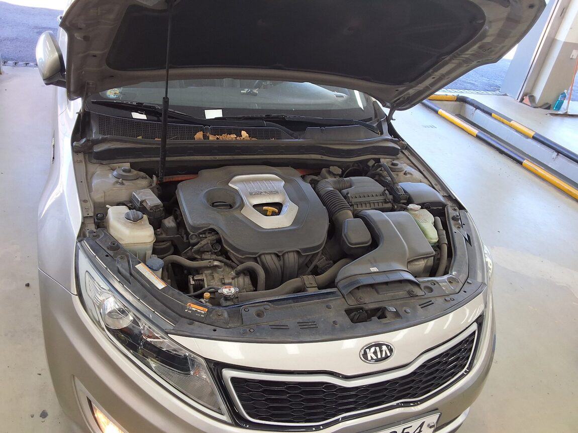 KIA K5 HYBRID NOBLESSE 2014 - zdjęcie 18