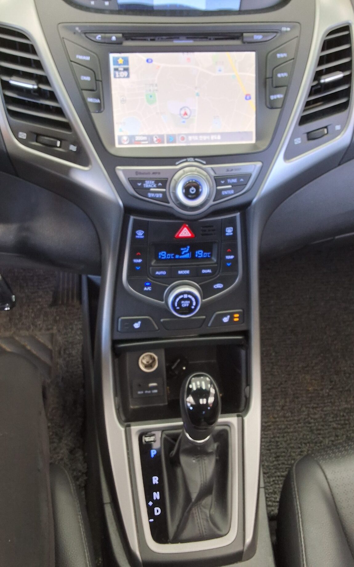 HYUNDAI THE NEW AVANTE MD 1.6 GDi SMART 2016 - zdjęcie 18