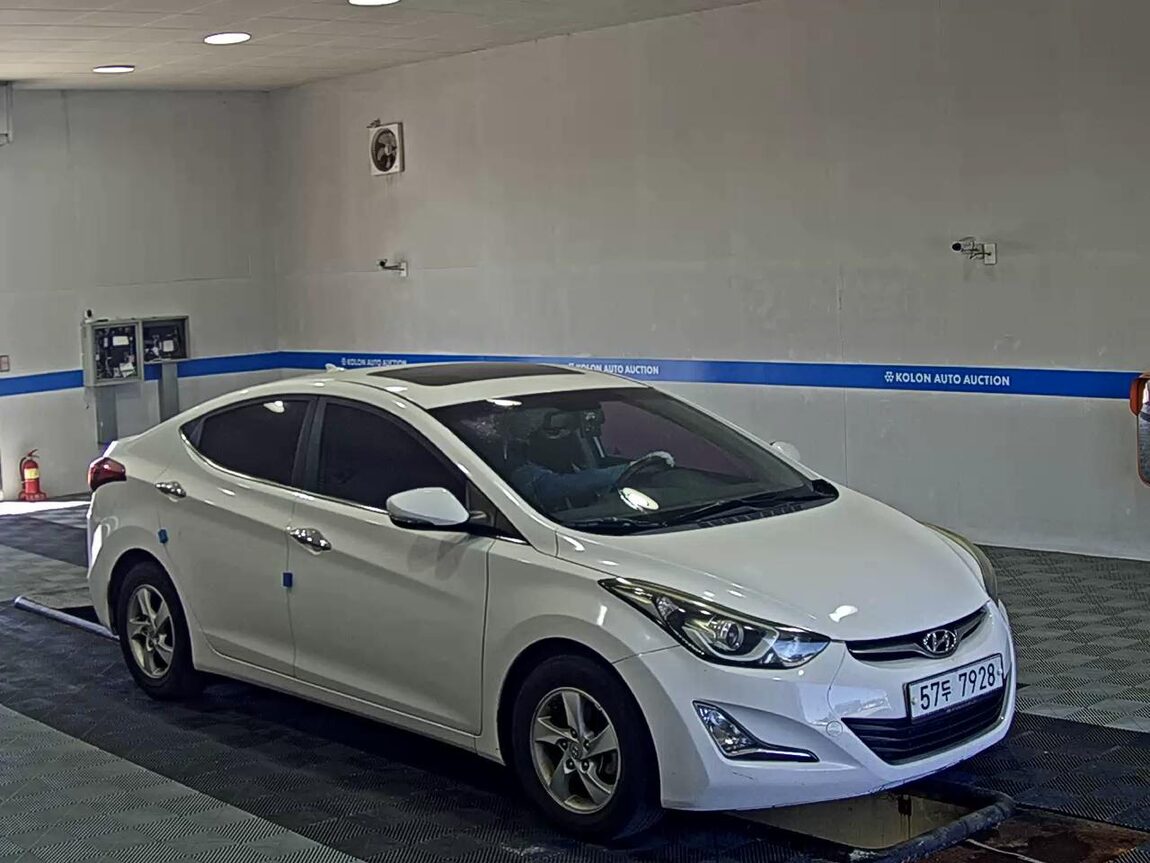 HYUNDAI THE NEW AVANTE MD 1.6 GDi SMART 2016 - zdjęcie 3