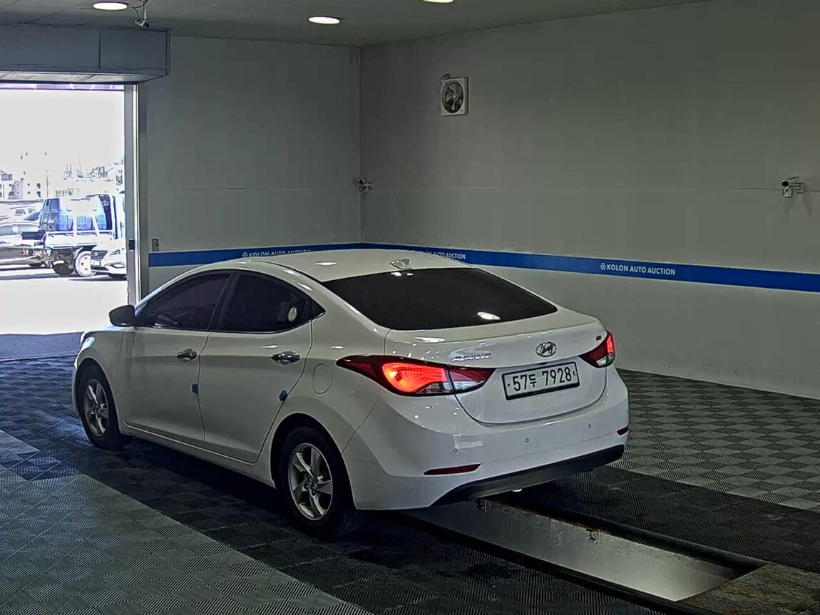 HYUNDAI THE NEW AVANTE MD 1.6 GDi SMART 2016 - zdjęcie 6