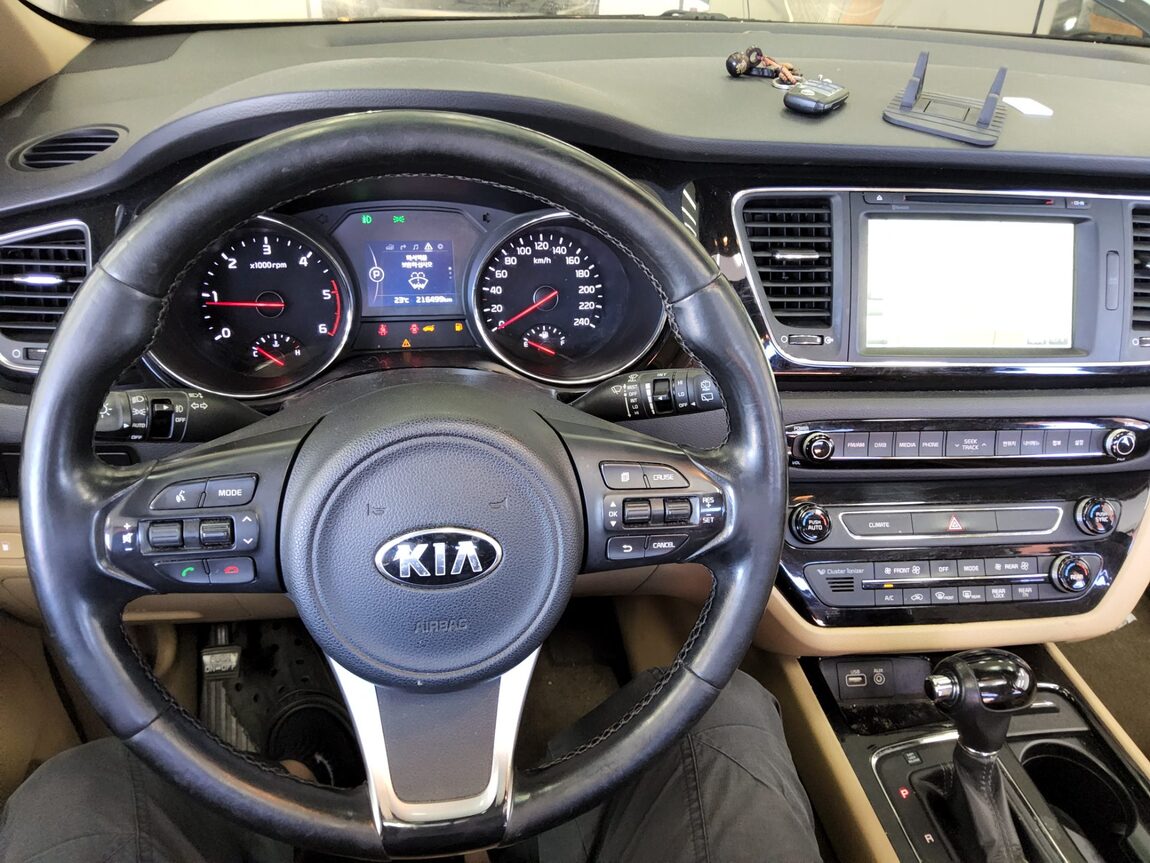 KIA ALL NEW CARNIVAL 9-SEATER DIESEL NOBLESSE 2016 - zdjęcie 17