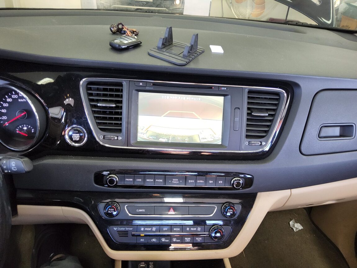 KIA ALL NEW CARNIVAL 9-SEATER DIESEL NOBLESSE 2016 - zdjęcie 18
