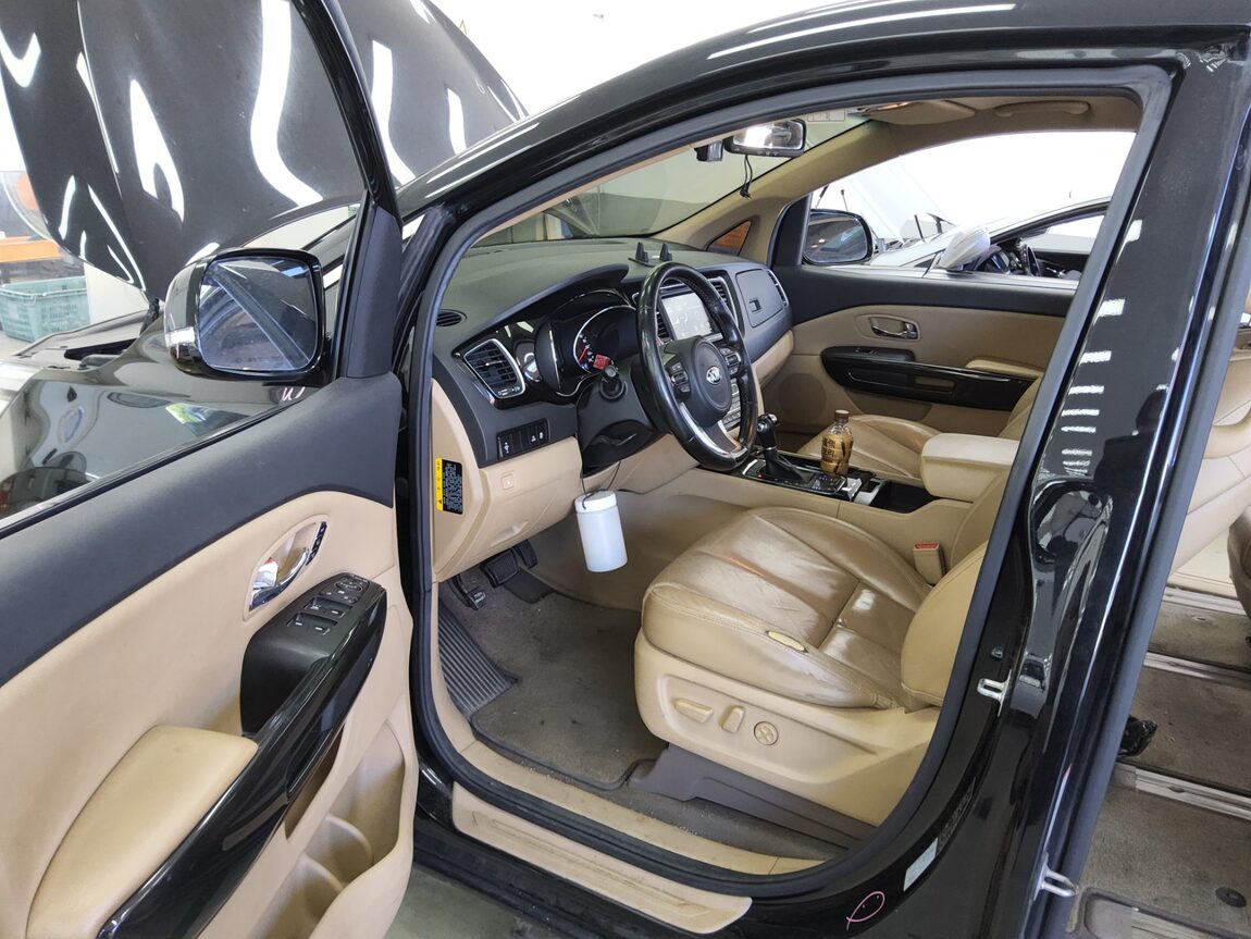 KIA ALL NEW CARNIVAL 9-SEATER DIESEL NOBLESSE 2016 - zdjęcie 10