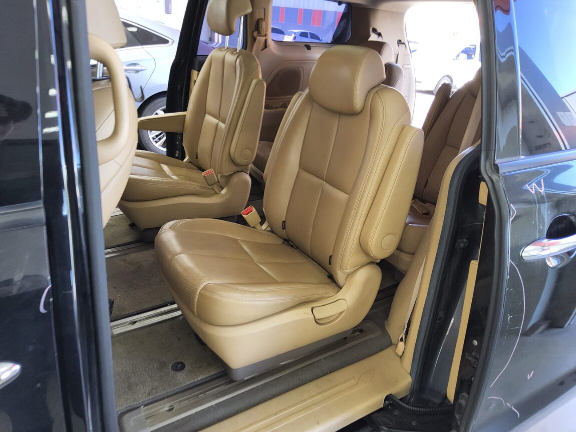 KIA ALL NEW CARNIVAL 9-SEATER DIESEL NOBLESSE 2016 - zdjęcie 12
