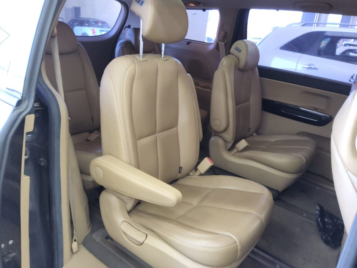 KIA ALL NEW CARNIVAL 9-SEATER DIESEL NOBLESSE 2016 - zdjęcie 13