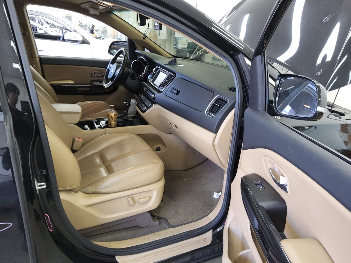 KIA ALL NEW CARNIVAL 9-SEATER DIESEL NOBLESSE 2016 - zdjęcie 14