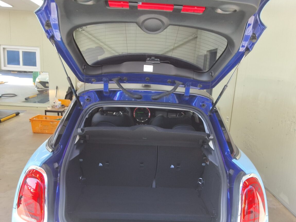 MINI COOPER (3RD GEN) 5-DOOR 1.5 HIGH 2021 - zdjęcie 16