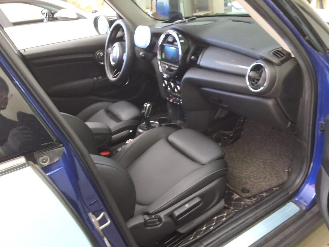 MINI COOPER (3RD GEN) 5-DOOR 1.5 HIGH 2021 - zdjęcie 15
